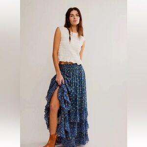 Free People Brynn Printed Maxi Skirt Smocked Tiered Ruffle . Size small